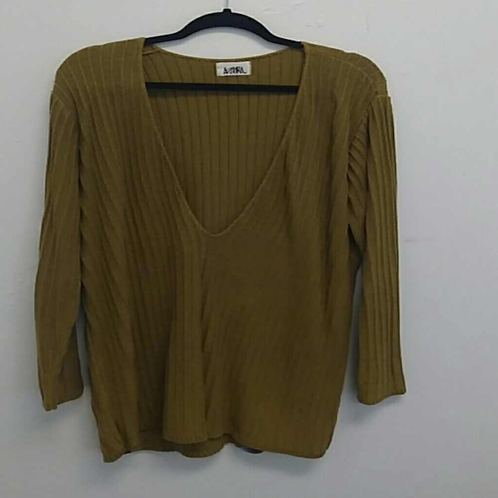 Women's sweater